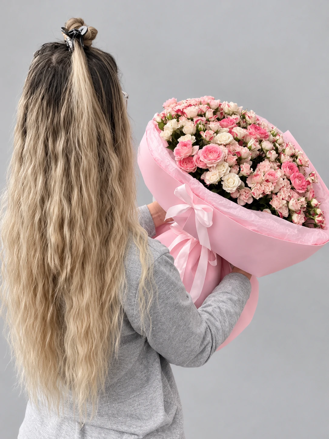 Букет из 35 кустовых роз