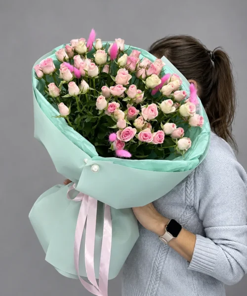 Букет из 11 кустовых роз